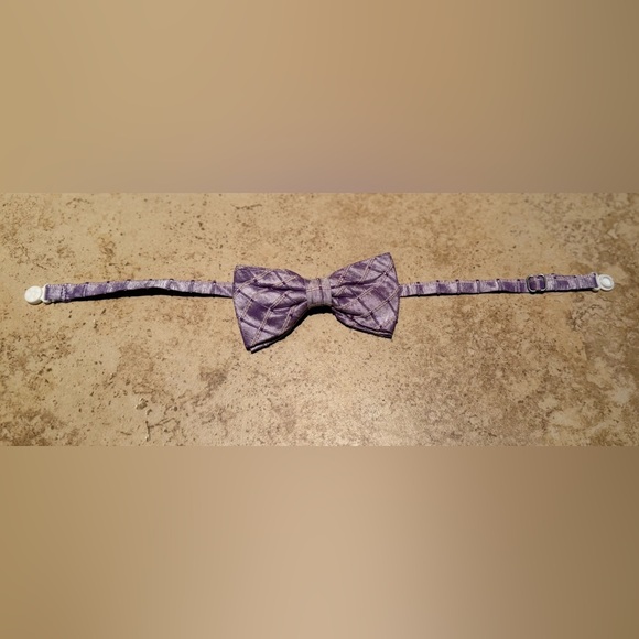 Youth Plaid Pre-tied Bow Tie - Picture 6 of 7